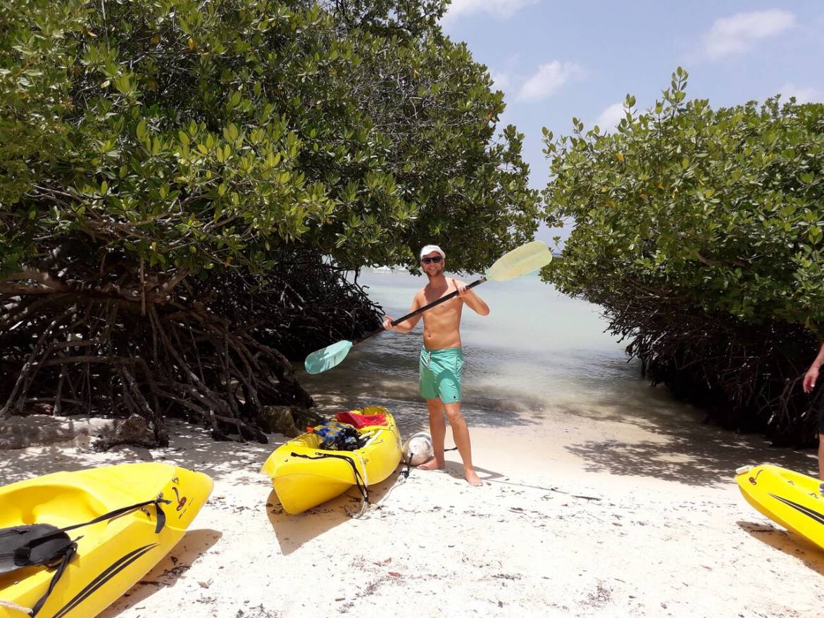 Gallery-Aruba-Kayak-Adventure_mangrove-beach.jpeg