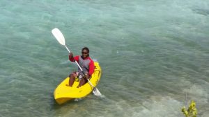 group tours aruba kayak